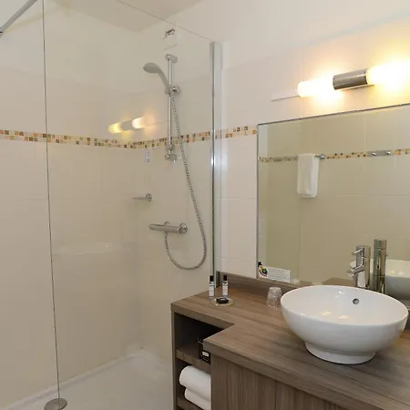 Hotell Logis Le Parc De Geoffroy Thiers