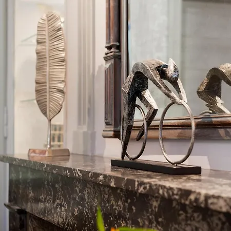 Hotel Logis Le Parc De Geoffroy 4*