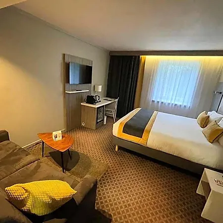 Hotel Logis Le Parc De Geoffroy Thiers