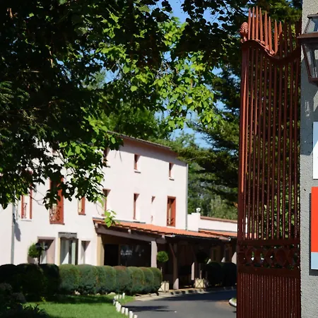 Logis Hôtel Le Parc de Geoffroy Hotel Thiers
