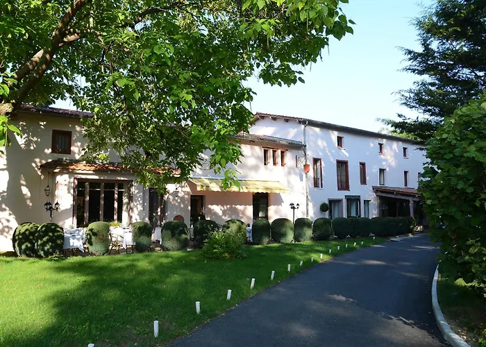 Hotell Logis Le Parc De Geoffroy Thiers