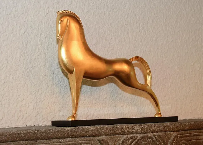 Hotel Logis Le Parc De Geoffroy 4*