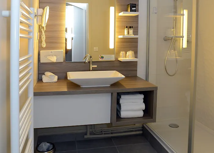 Hotel Logis Le Parc De Geoffroy