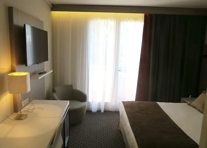 Hotel Logis Le Parc De Geoffroy Thiers